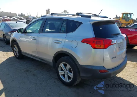2013 Toyota Rav4 Xle z USA, uszkodzony, nr VIN 2T3RFREV4DW030294